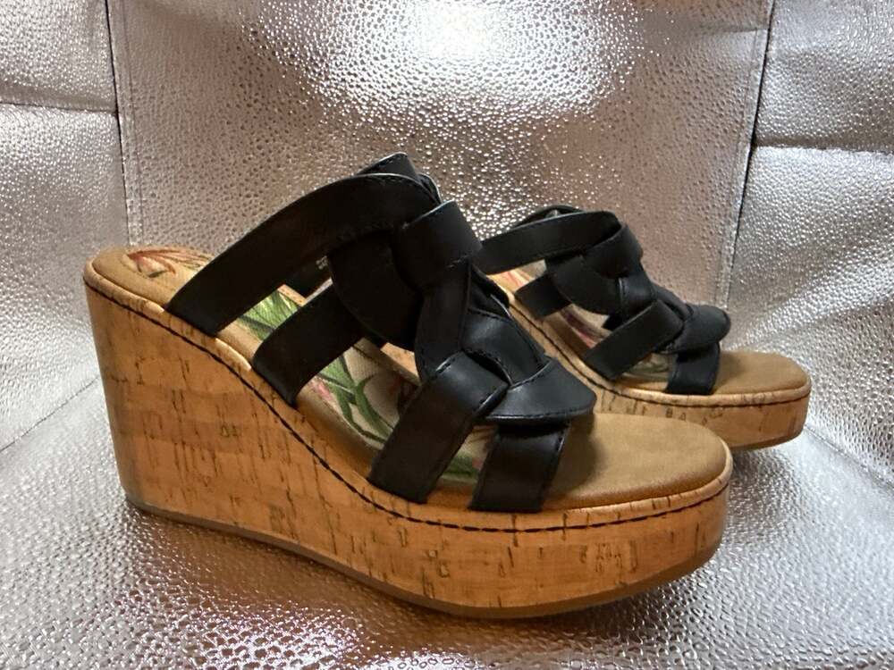 b.o.c. Born Cora Black Platform Wedge Slide Sandals Womens 6M Faux Leather NWOB